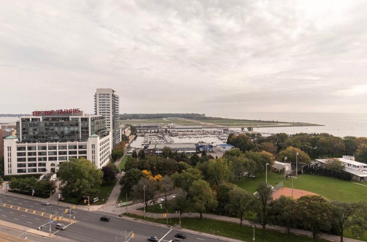 Downtown Toronto+Free Parking+Cn Tower View Apartamento Exterior foto